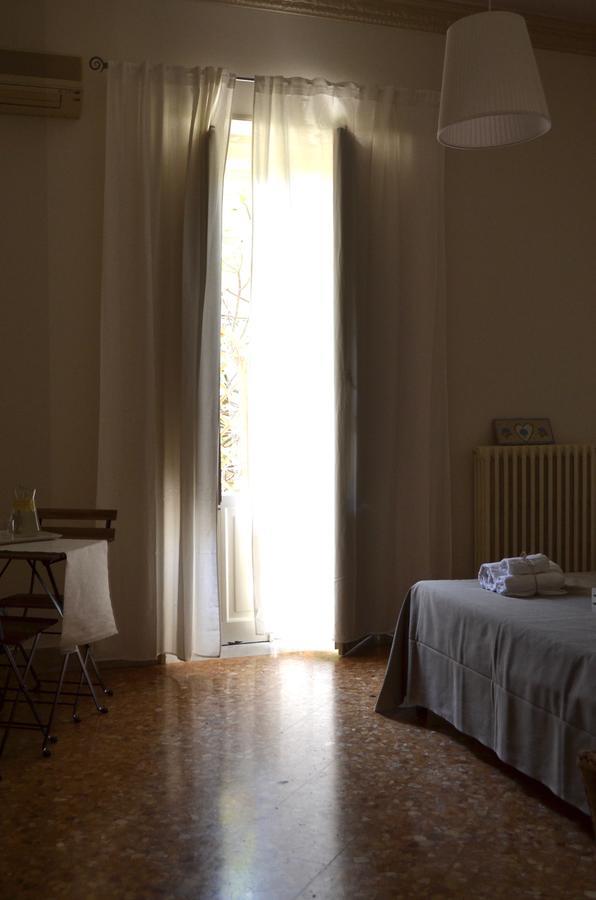 Casa Jolanda B&B Palermo Exteriör bild